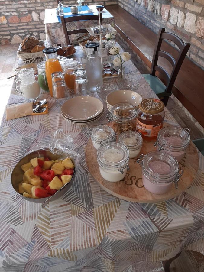 Bed & Breakfast Villa Monterosso Sassoferrato Buitenkant foto