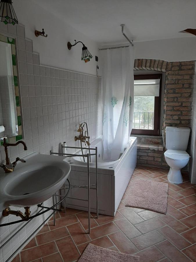 Bed & Breakfast Villa Monterosso Sassoferrato Buitenkant foto